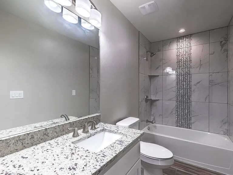 Building Photo - 405 E Mohave Rd