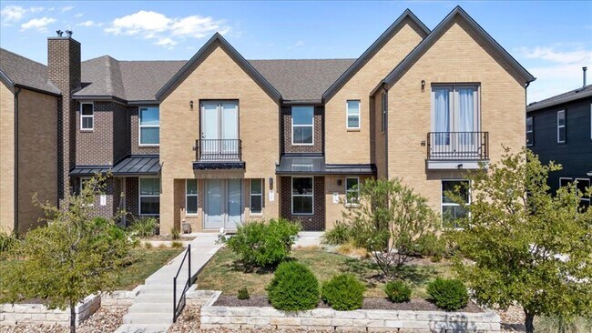 Primary Photo - 2516 Simond Ave