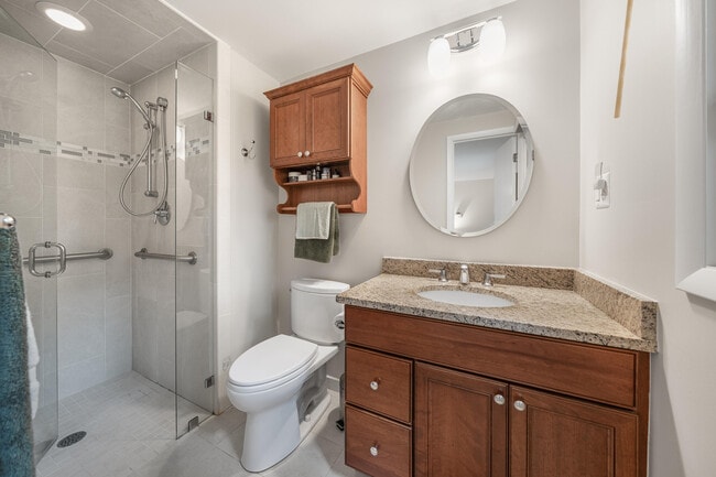 Building Photo - 4552 Wagon Wheel Dr