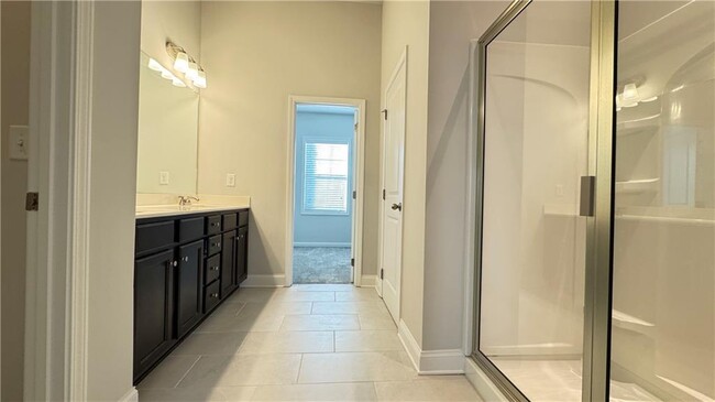 Building Photo - 4587 Silver Oak Dr SW