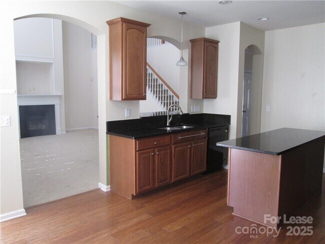 Building Photo - 6512 Manitoba Ln