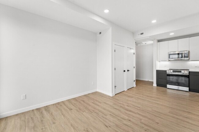 Building Photo - 24-28 Mt Pleasant St