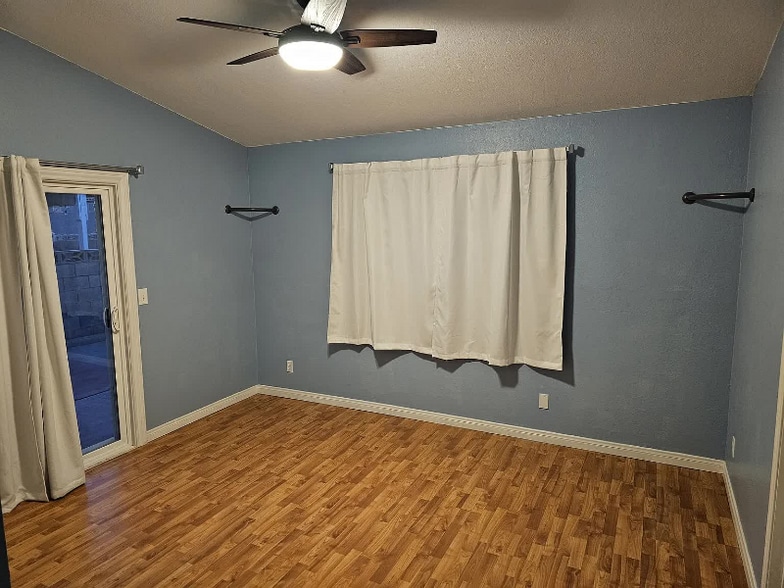 Building Photo - 517 Inness Ave