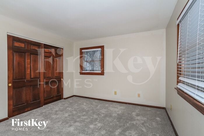 Building Photo - 1564 Parliament Ct