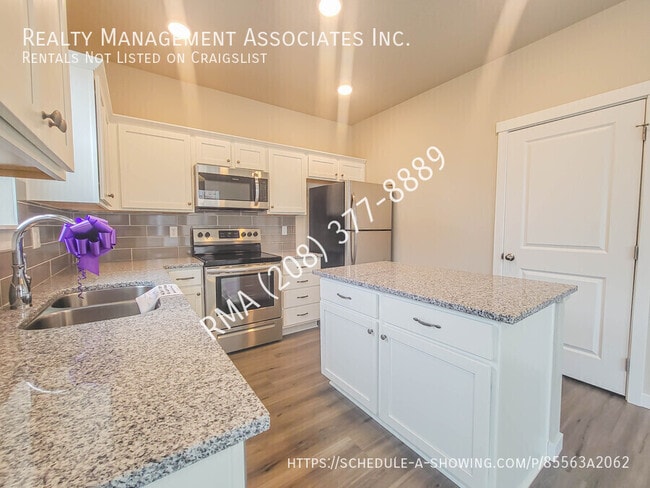 Building Photo - 6053 S Boddington Ln