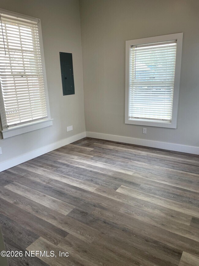 Building Photo - 62 Dumas St