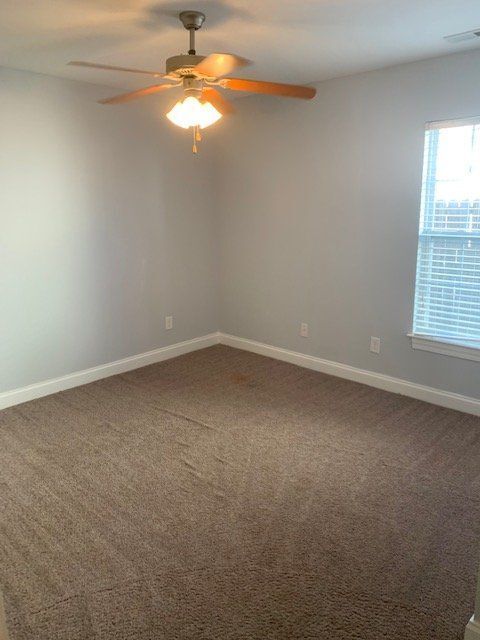 Building Photo - 2932 Beunavista Ct