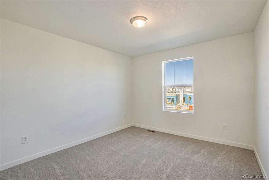 Building Photo - 650 Rob Roy Ct