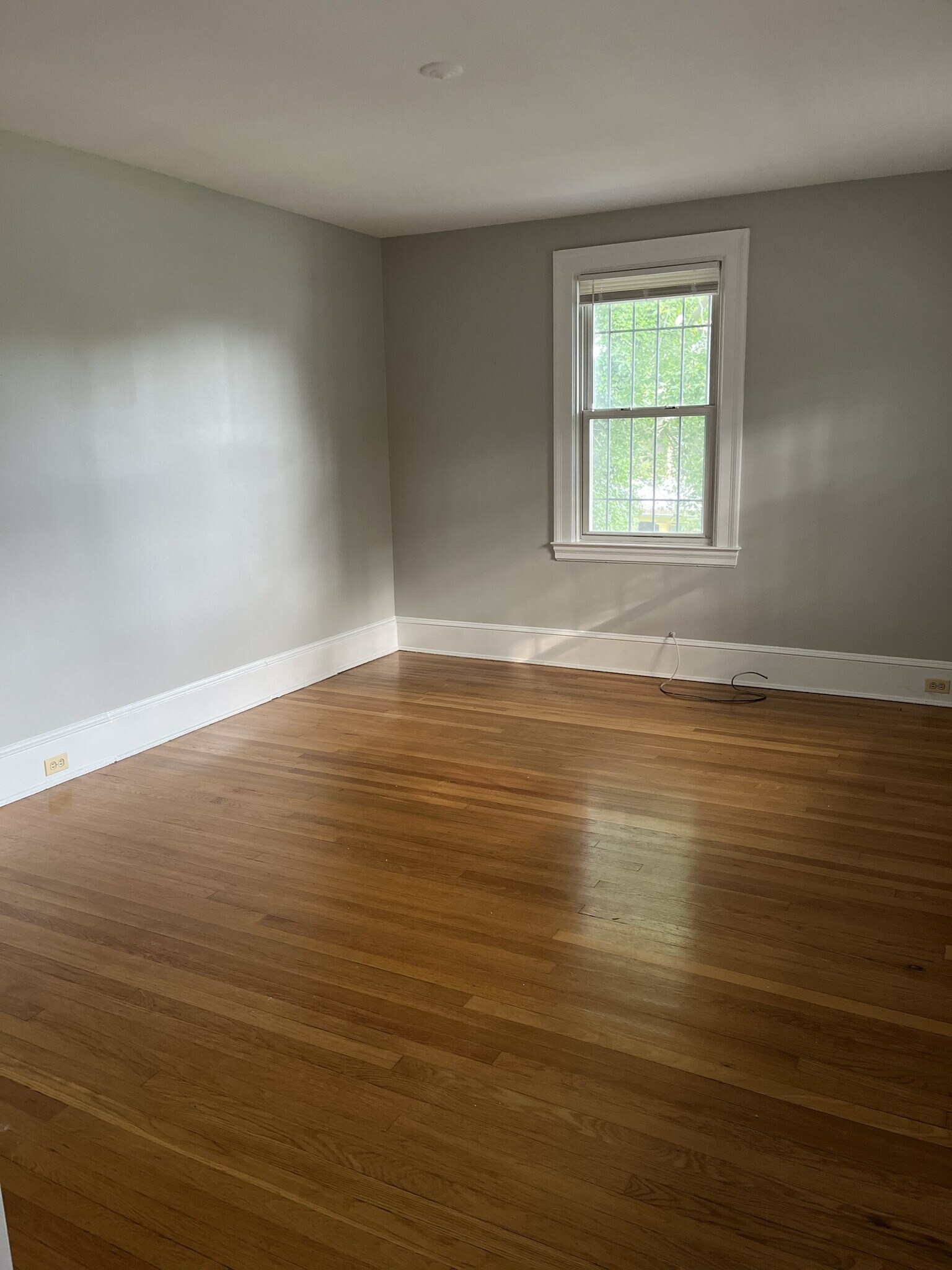 Building Photo - 4101 Roland Ave