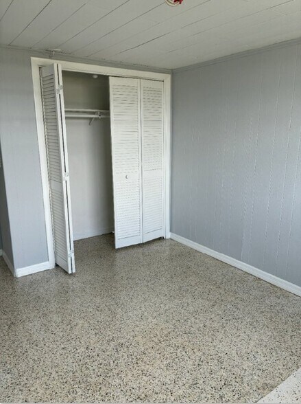Building Photo - 308 Shamrock Blvd