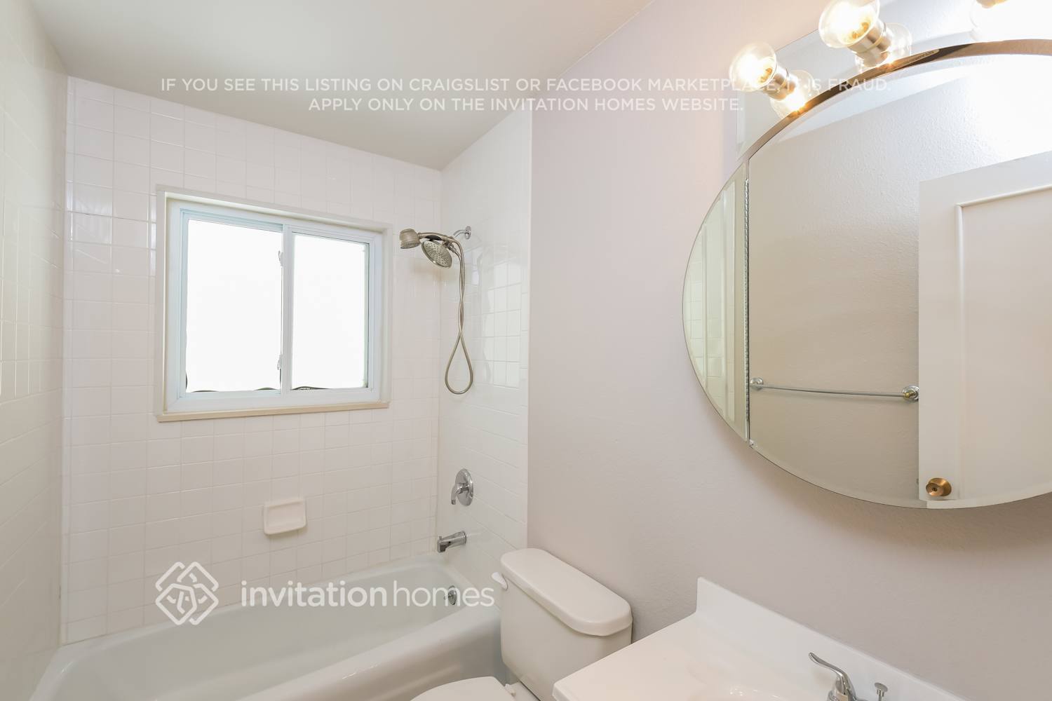 Building Photo - 1284 Ember St