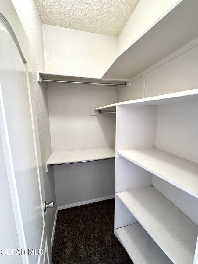 Building Photo - 5916 Cielo Del Rey Pl