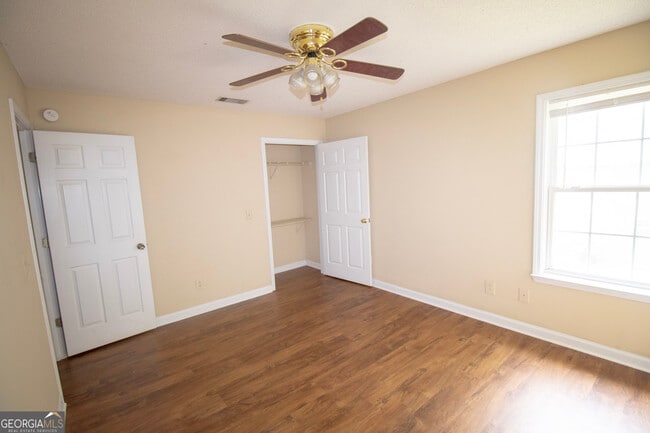 Building Photo - 1602 Drayton Ln