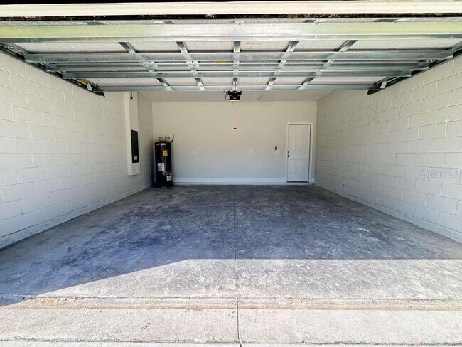 Building Photo - 4513 SW 170th Street Rd