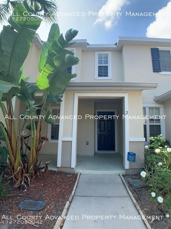 Primary Photo - Waterford townhome for rent many amenities