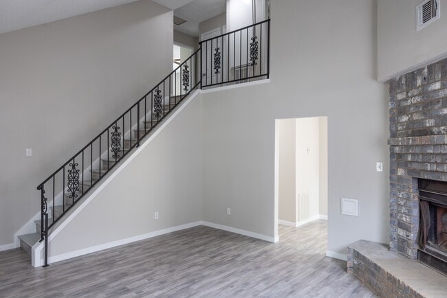 Building Photo - 19918 Bambiwoods Dr