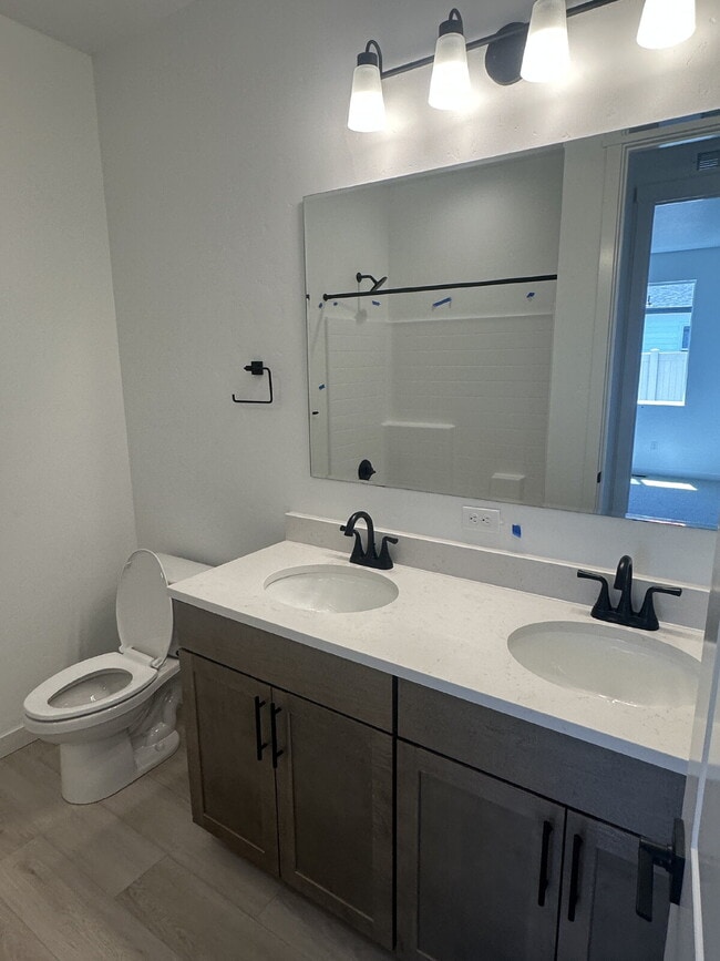 Building Photo - Brand New 4 Bed 2 Bath Home!