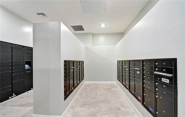 Building Photo - 1204 Rivington