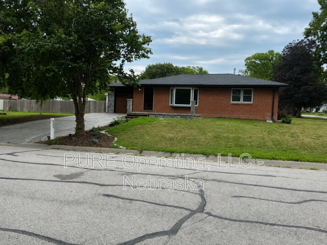 Building Photo - 3500 N 60th St