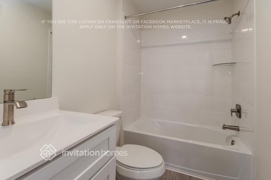 Building Photo - 13490 Maltessa Dr