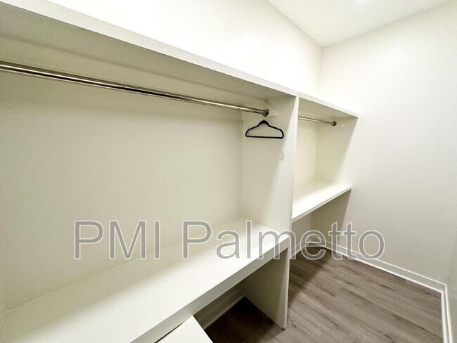 Building Photo - 1121 Zeigler St