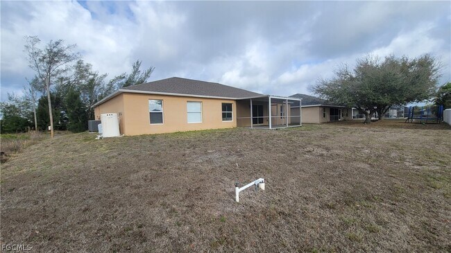 Building Photo - 1225 NW 26th Pl