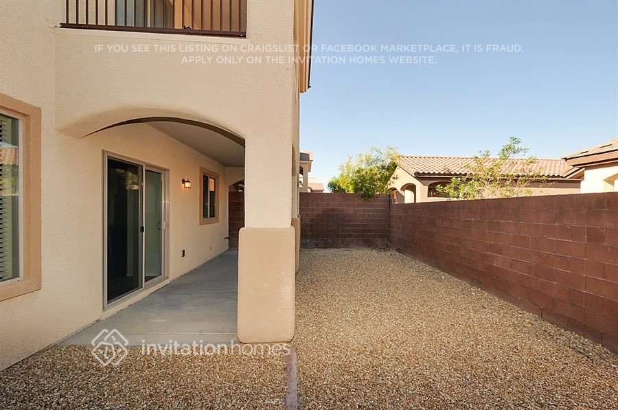 Building Photo - 6860 Pipil St