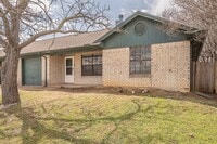 Building Photo - 420 Signal Hill Ct N