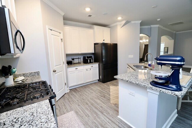 Building Photo - 525 Kittiwake Ln