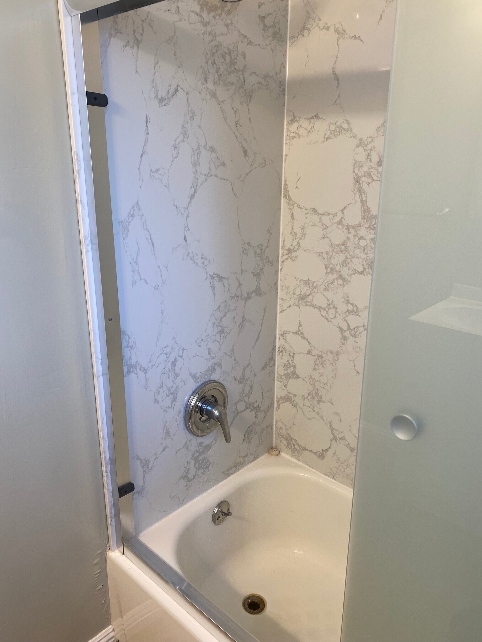 Bathroom - 990 Helen Ave