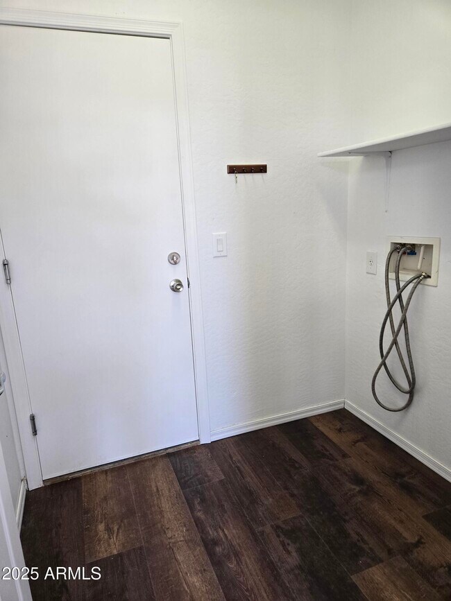 Building Photo - 4321 W Judson Dr