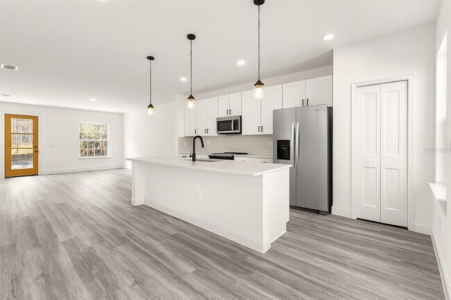 Building Photo - 15413 SW 65th Ter Rd