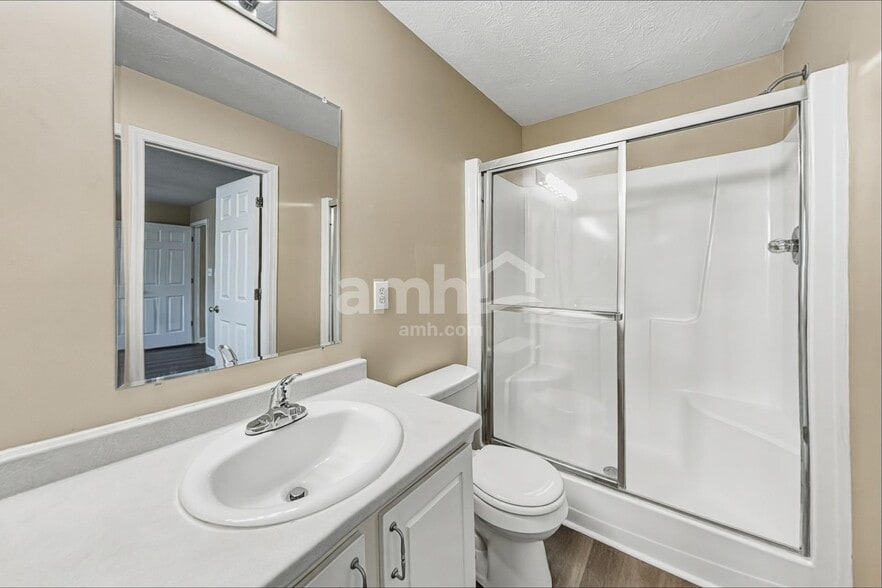 Building Photo - 7317 Wellwood Dr