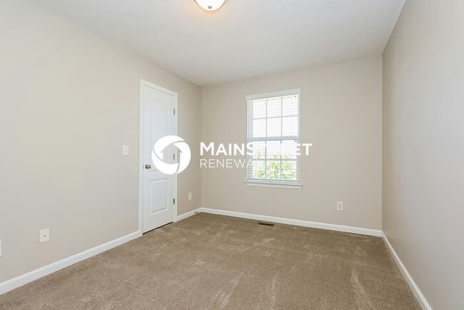 Building Photo - 5220 Southfork Blvd