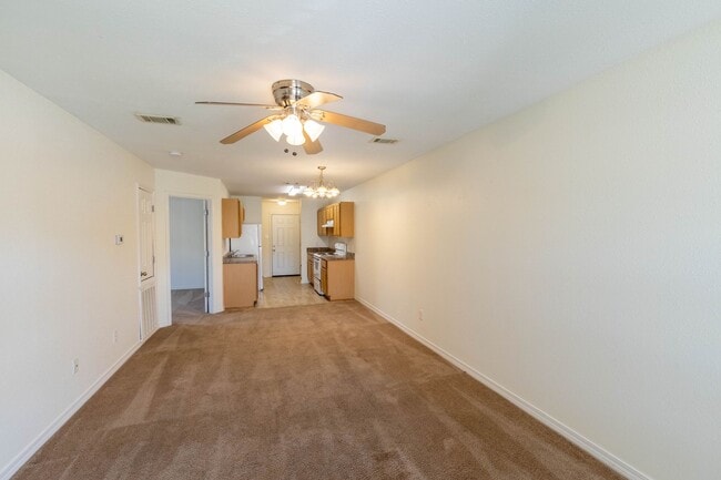 Building Photo - 3 Bedroom 2 Bath - D'Iberville