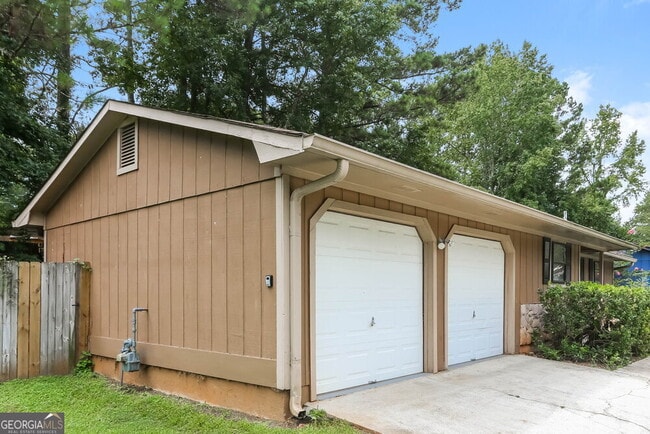 Building Photo - 5531 Mallard Trail