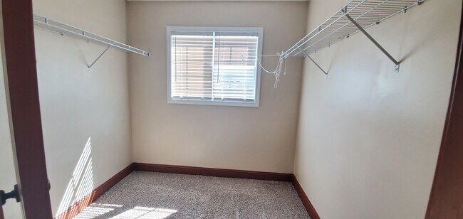 Building Photo - Spectacular!