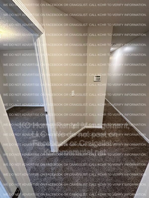 Building Photo - 8657 NE 97th St