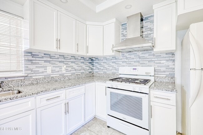 Building Photo - 6200 Palo Alto Ave