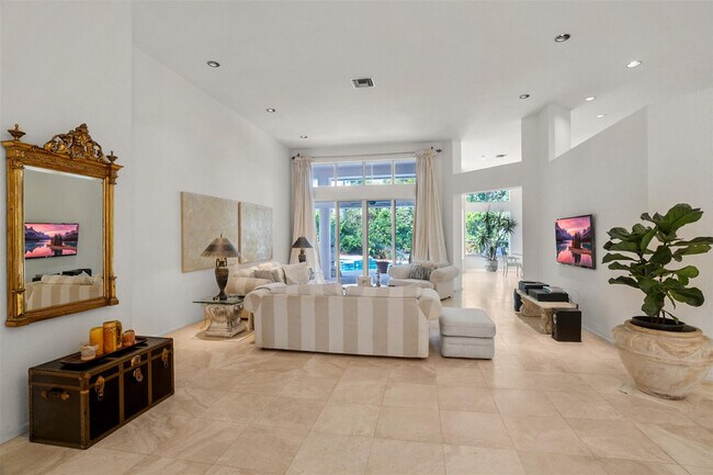 Building Photo - 1012 SW 156th Ave