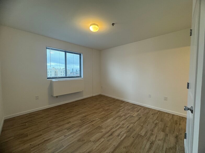Building Photo - 3104 31st Ave
