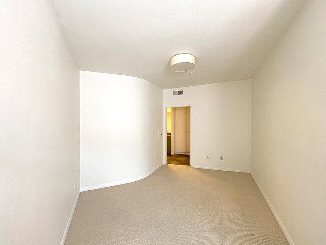 Building Photo - 3957 30th St