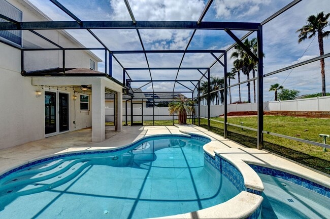 Building Photo - Perfect 4BR two story home with a Pool & Near Disney