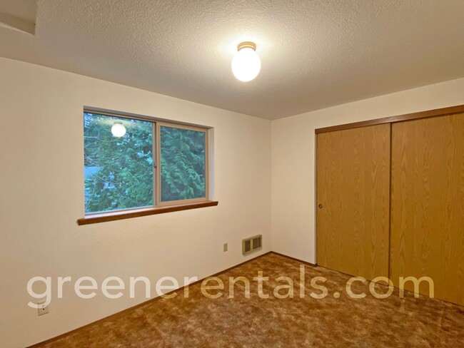 Building Photo - Adorable 2BR 1.75BA Home on Tumwater Hill