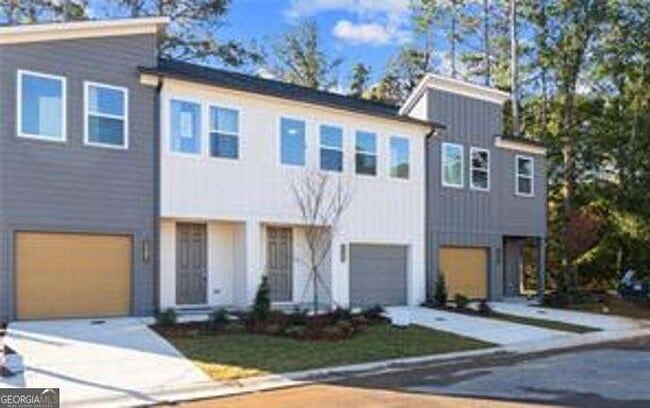 Building Photo - 1507 Albert Ln NW
