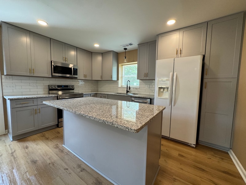 Building Photo - 5026 Young Rd