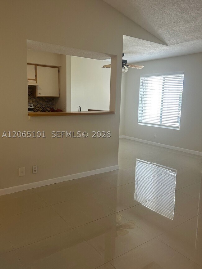Building Photo - 815 Boynton Beach Blvd