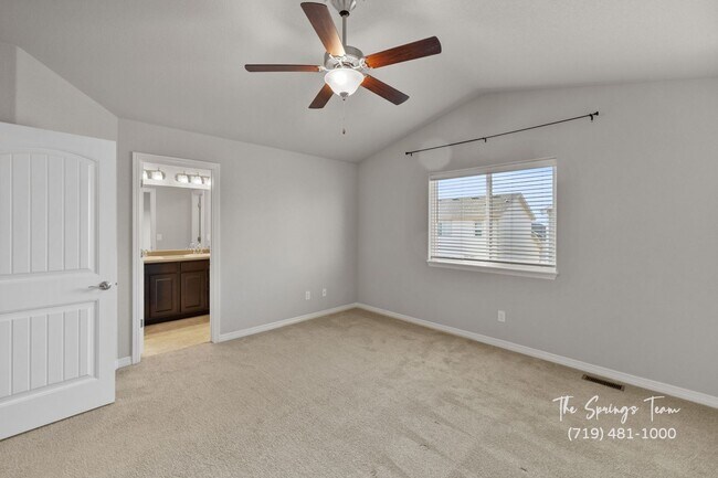 Building Photo - Spacious Saint Aubyn 4BD Lorson Ranch w/ A/C