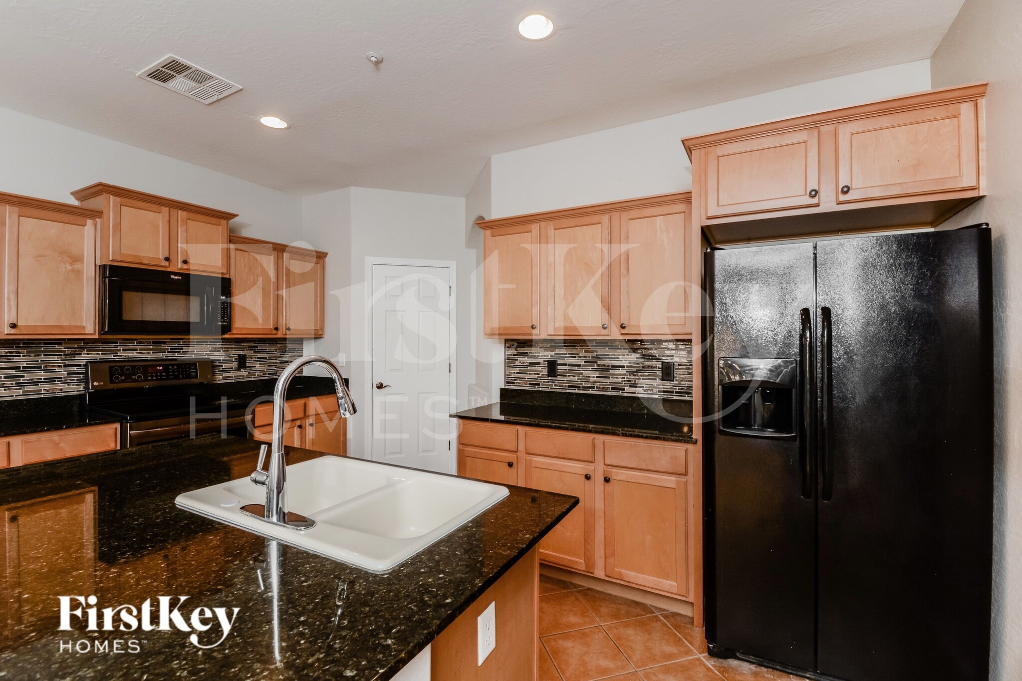 Building Photo - 18505 Verdin Rd