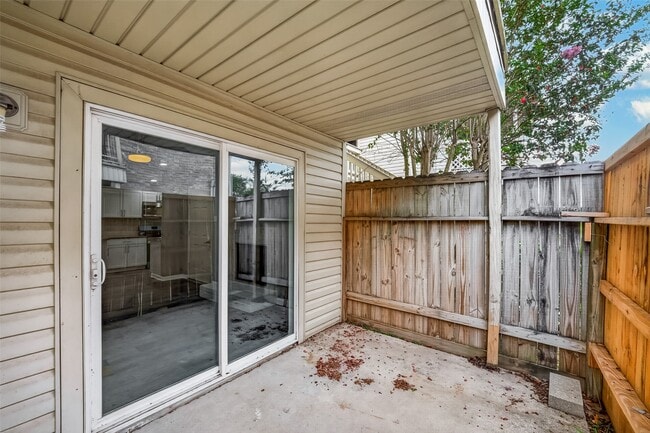Building Photo - 7600 Emmett F Lowry Expy